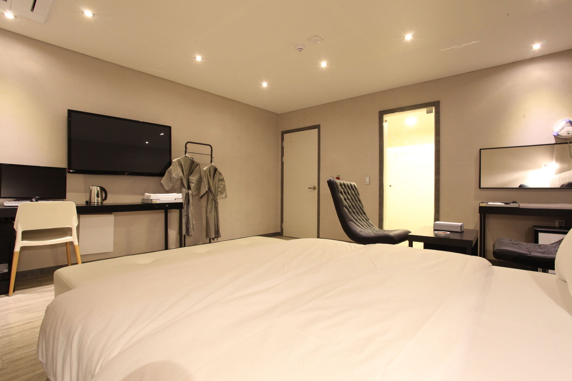C&B Hotel أنسان المظهر الخارجي الصورة